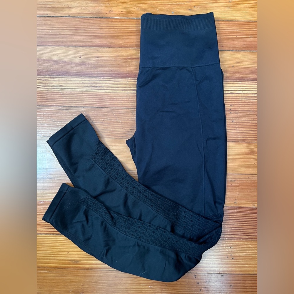 Fabletics Mesh inset Leggings